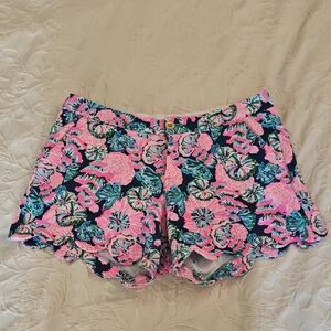 Lilly Pulitzer Navy Floral Scalloped Hem Shorts